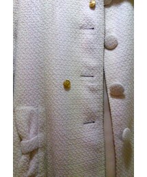no bland | ポケットの口がリボンの形♪
金ボタンは自分で2箇所に縫い付けました。
(ダウンジャケット/コート)