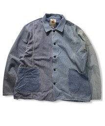 Nasngwam | VAGUE JACKET usedのオーバーオールを解体して作られたカバーオール。 ワイドな身幅のゆったりシルエットです。 異なる様々な物を組み合わせているのでパーツ毎の濃淡が絶妙な雰囲気を醸し出しています。 またusedアイテムを素材に使用しているので それぞれが一点物です。(カバーオール)