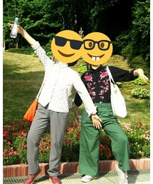 はしゃぐ母娘 | おもちゃ