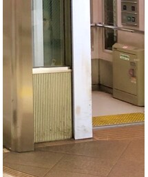 COMOLI | トレンチコート
