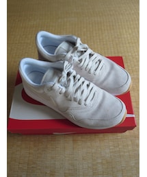 NIKE　汚れ覚悟の白スウェード。(スニーカー)