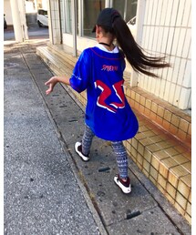 歩きながら踊る人 | その他