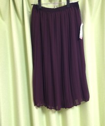 UNIQLO | 膝丈プリーツスカート

ワインレッド？(スカート)