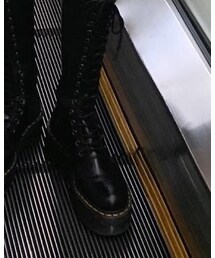 Dr. Martens | 20ホール(ブーツ)