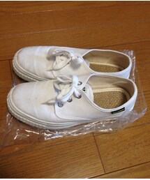 スニーカー