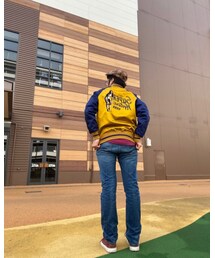 背後 | スカジャン