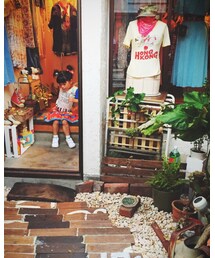 お気に入りリュックで準備万端… | 張り切って駄菓子屋さんへ向かいます…(その他)