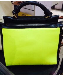 gram&co | 真皮炫黃色手提側背包

商品連繫line Id:lilylee0412(クラッチバッグ)