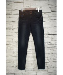 彈性牛仔褲(デニムパンツ)