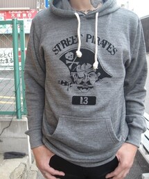 street piretes(パーカー)