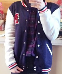 スタジャン(スタジャン)