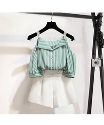 お進めコーデ肩出すファッションデザイントップス+着やせカジュアルショットパンツセットアップ(Tシャツ/カットソー)