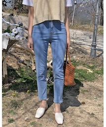 HOTPING | 内側ゴムハイウエストスリムストレートジーンズ

(デニムパンツ)