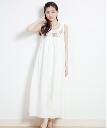 earth music&ecology | 胸口彩色刺繡無袖長洋裝(ワンピース)