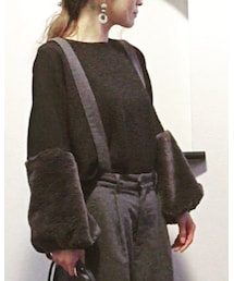 URBAN RESEARCH | 袖ファーリップルプルオーバー(Tシャツ/カットソー)