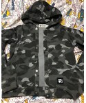 A BATHING APE(アベイシングエイプ)の「トップス(パーカー)」