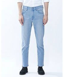 UNIQLO | MEN スキニーフィットテーパードジーンズ（Air）(デニムパンツ)