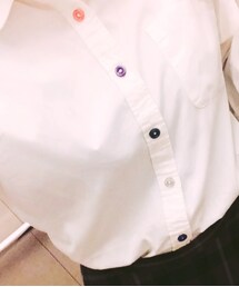 WEGO | WEGOの白シャツ
ボタンがカラフルなのが
アクセント( ¨̮    )♩かわい。(シャツ/ブラウス)