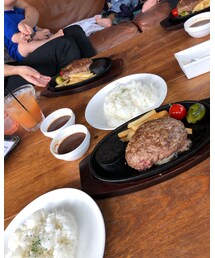 牛肉レアハンバーグランチ | 食器