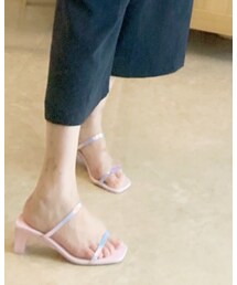 URBAN OUTFITTERS | サンダル