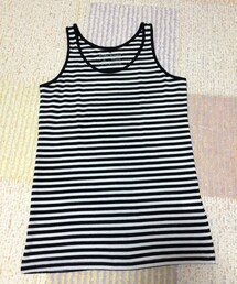タンクトップ