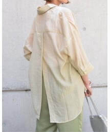 シャツの後ろ | シャツ/ブラウス