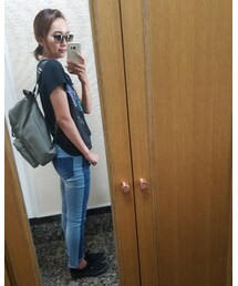 横向き🐒 | デニムパンツ