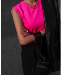 ESSENTIALs | トップス