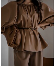 ESSENTIALs | トップス
