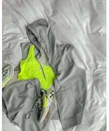 ESSENTIALs | パーカー