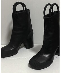 random identities | ブーツ