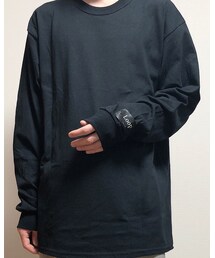 Tシャツ前側と左袖のロゴ | その他