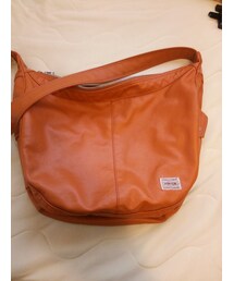 PORTER | ビニール素材なのに革っぽく見えるいいカバン(ショルダーバッグ)