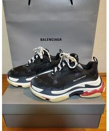 BALENCIAGA | triple s(スニーカー)