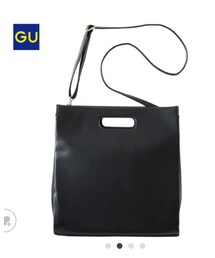 GU | クラッチバッグ