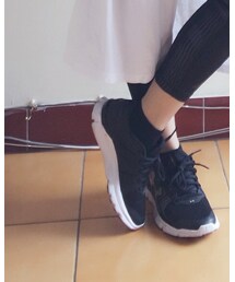 UNDER ARMOUR | スニーカー