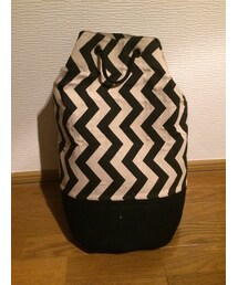 And A | VANITIES 大きなナップサック(バックパック/リュック)