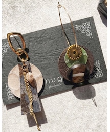 HUG | ヴィンテージ ボタンと天然石のfoop pierce(ピアス（両耳用）)