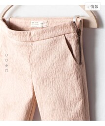 ZARA | ヒョウ柄型押しパンツ
(チノパンツ)