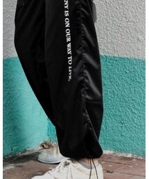 buRny | チノパンツ