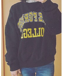 isn't she | スウェット