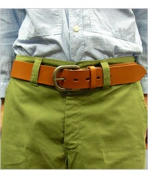 Levi's | 革の味わいたっぷりの、太めの茶帯。コーディネートの頼れる相棒です。(ベルト)