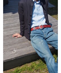 Levi's | Levi's リーバイス ベルト：重量感のある落ち着いた色目のレッドに仕上げているため、チノパンをはじめ、様々なスタイルに挿し色として違和感なく着用出来ます。(ベルト)