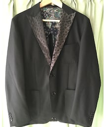 ラペルがレオパード柄のジャケット | テーラードジャケット