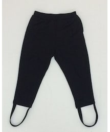 diddlediddle | 2016 S/S COLLECTION】 PONY PANTS / 99 BLACK  丈を短くシルエットも細めに仕上げたジャージパンツ。 昔穿いてたジャージをそのままのサイズで穿いたようなタイトなライン。 裾部分の足掻けの存在がポイント。(その他パンツ)