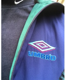 UMBRO | 古着屋で一目惚れしたやつ(ナイロンジャケット)