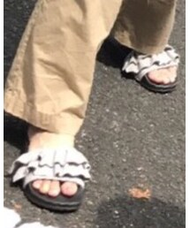 Honeys | フリルが可愛い   グレー合わせやすい(サンダル)