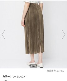 GU | 写真はブラウン🙇♀️ ランダムプリーツナロースカート サイズM (スカート)