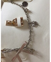 COLORS | チャーム