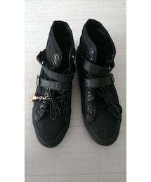 And A | なんか付いてる靴(スニーカー)